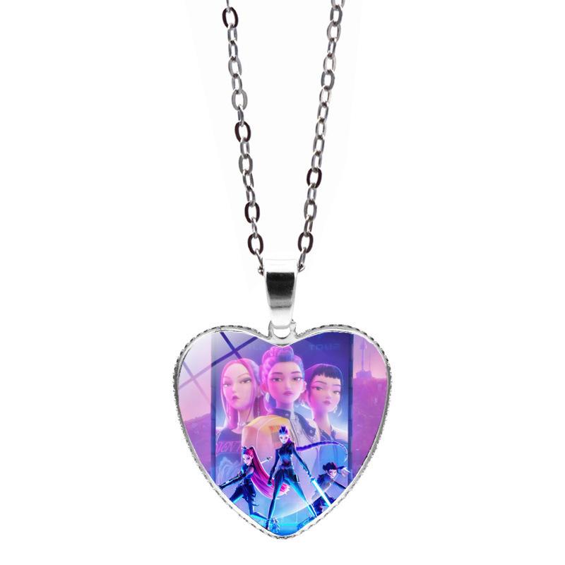Demon Hunter Girl Group Heart Necklace Jewelry Hot Selling Accessories Anime Cartoon Peach Heart Pendant Sweater Chain